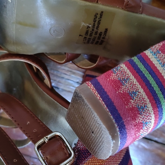❤️ Aztec pattern chunky Bohemian heels size 7 - Picture 7 of 9